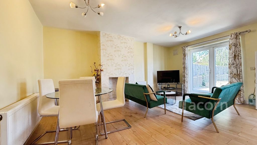 Property photo 3 of 6 E29A57c9-5-47Ed-B...