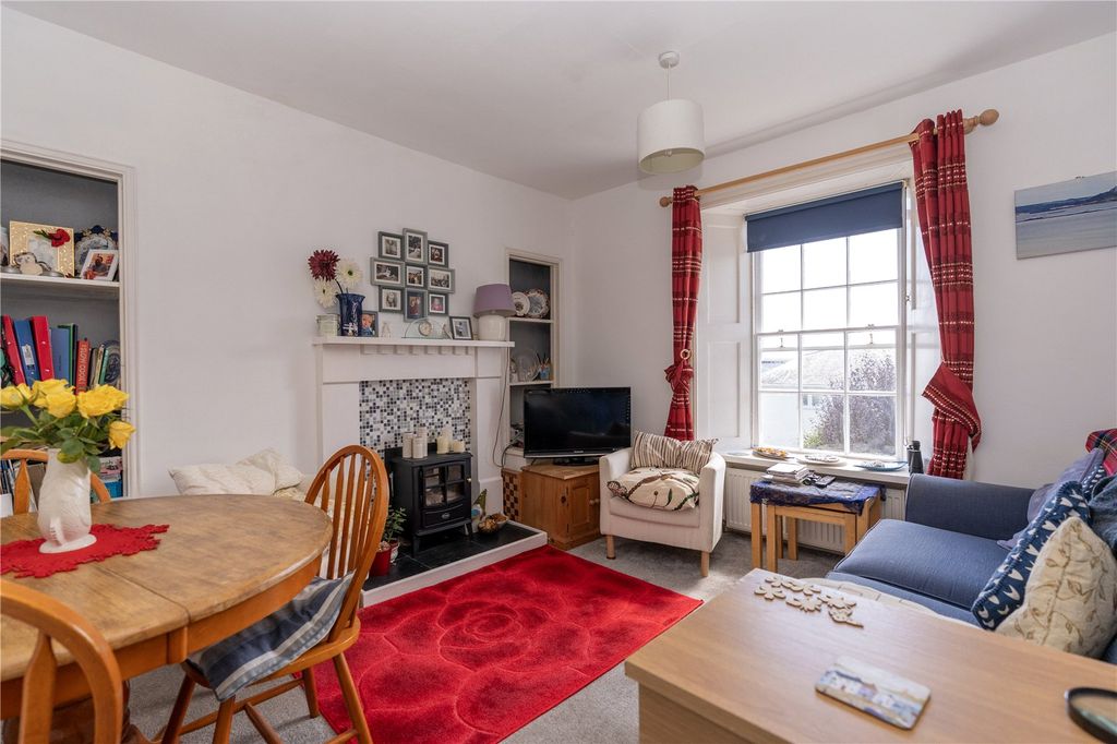 Property photo 3 of 18 Picture No. 17