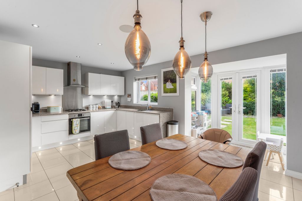Property photo 2 of 14 Kitchen-Diner 3