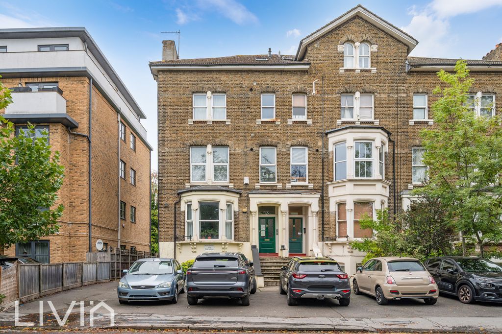 Property photo 1 of 12 1