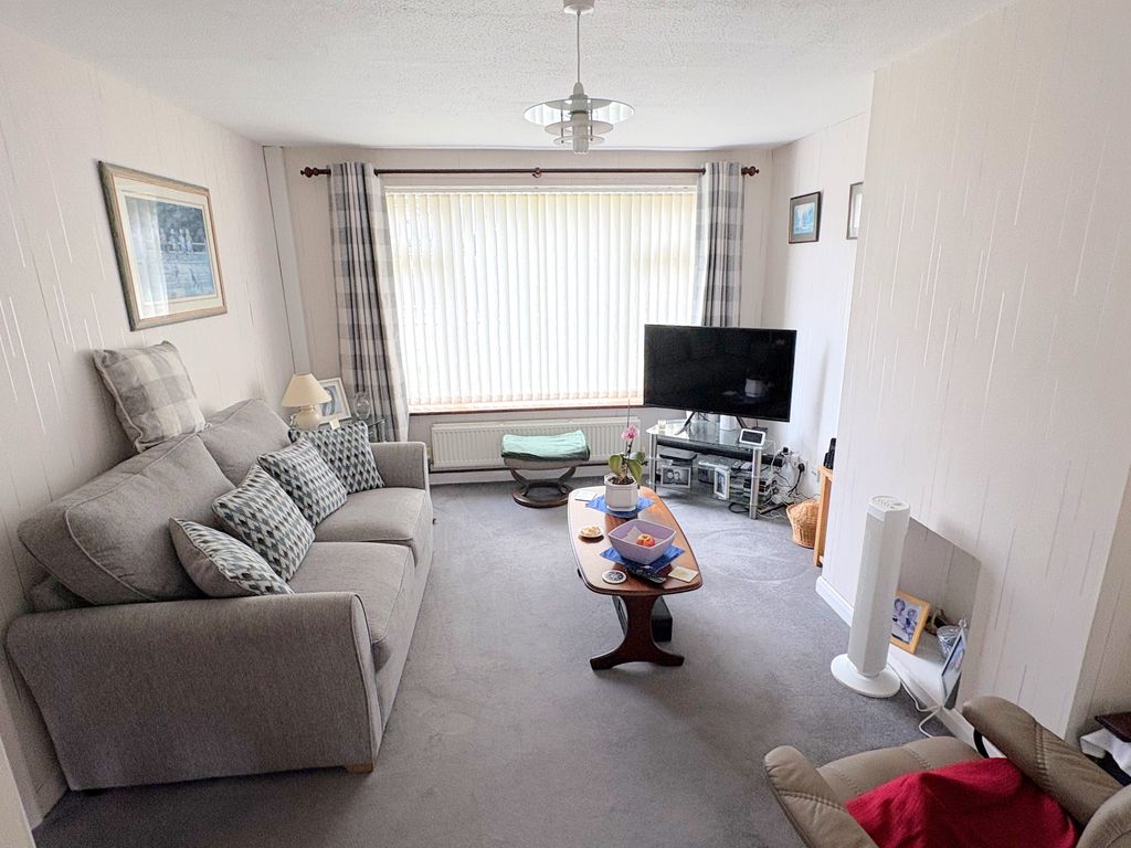 Property photo 3 of 11 Img_5227