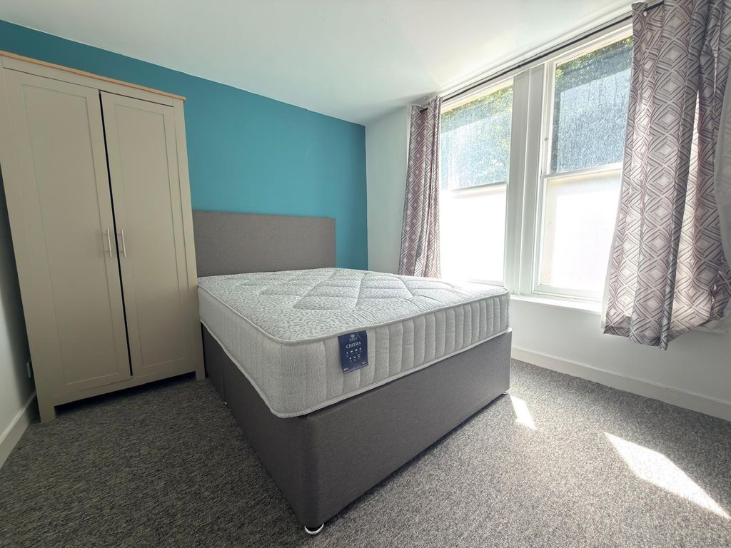 Property photo 2 of 11 Bedroom 2