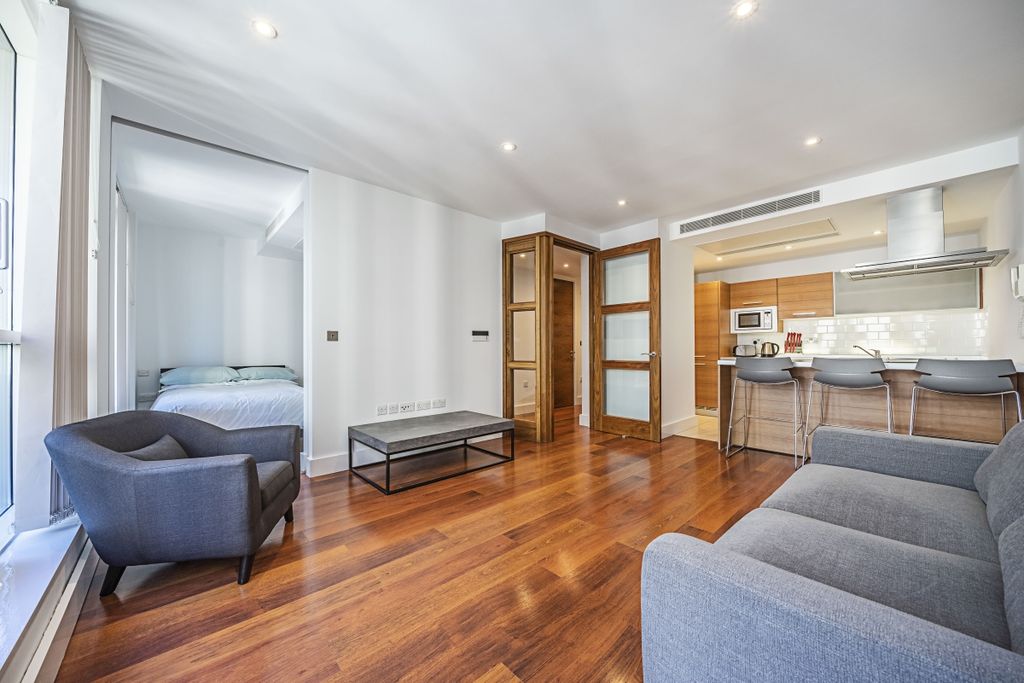 Property photo 1 of 11 Reception Room
