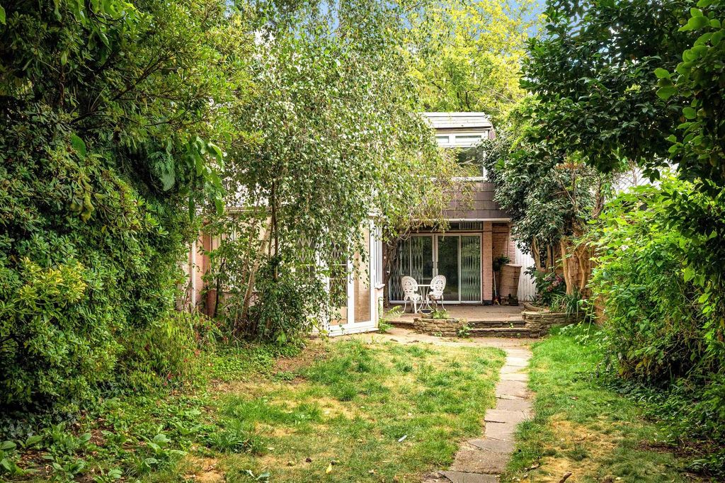 Property photo 1 of 44
