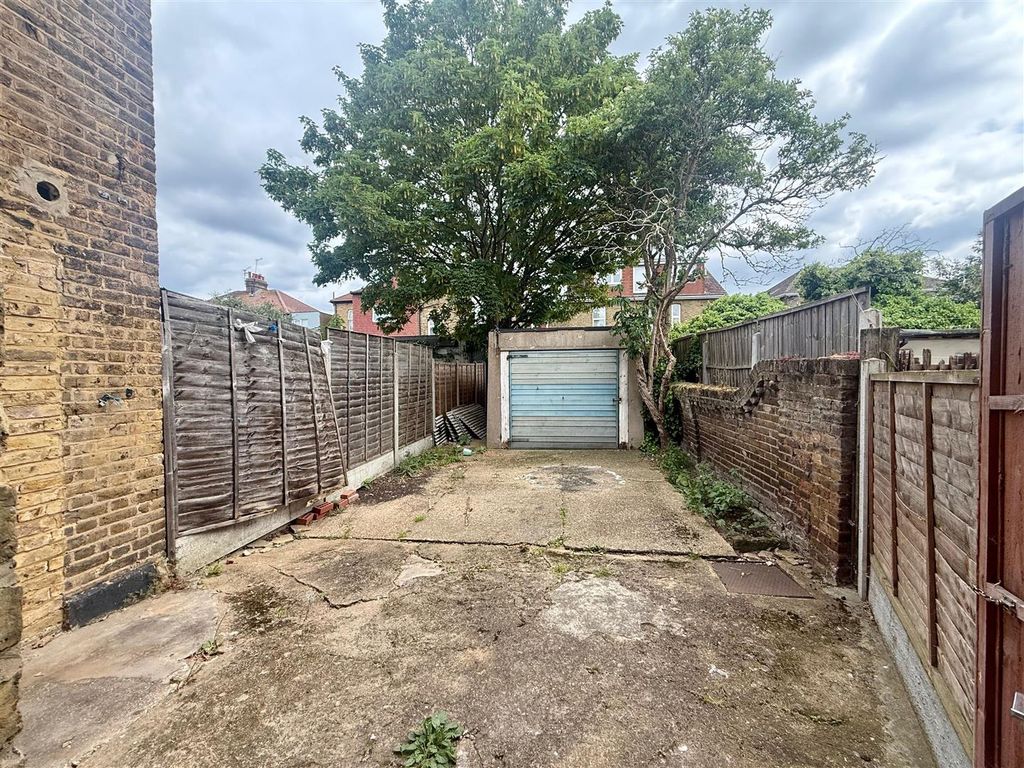 Property photo 2 of 10 Rear Garden