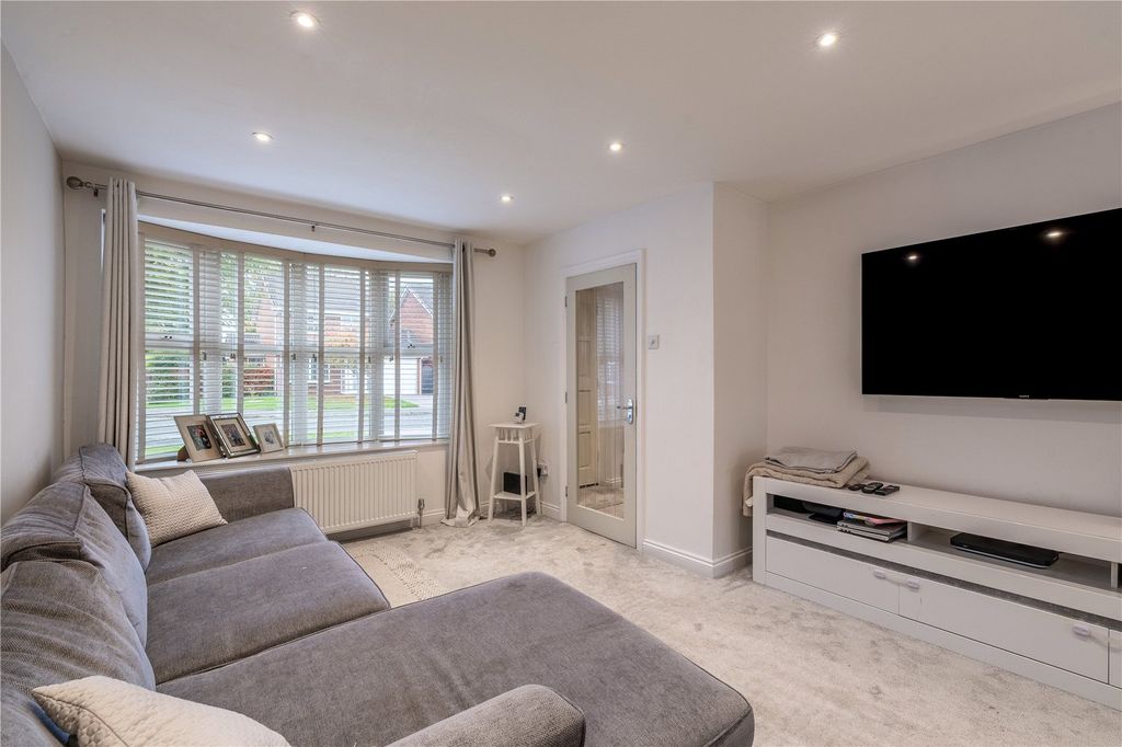 Property photo 3 of 29 Picture No. 09