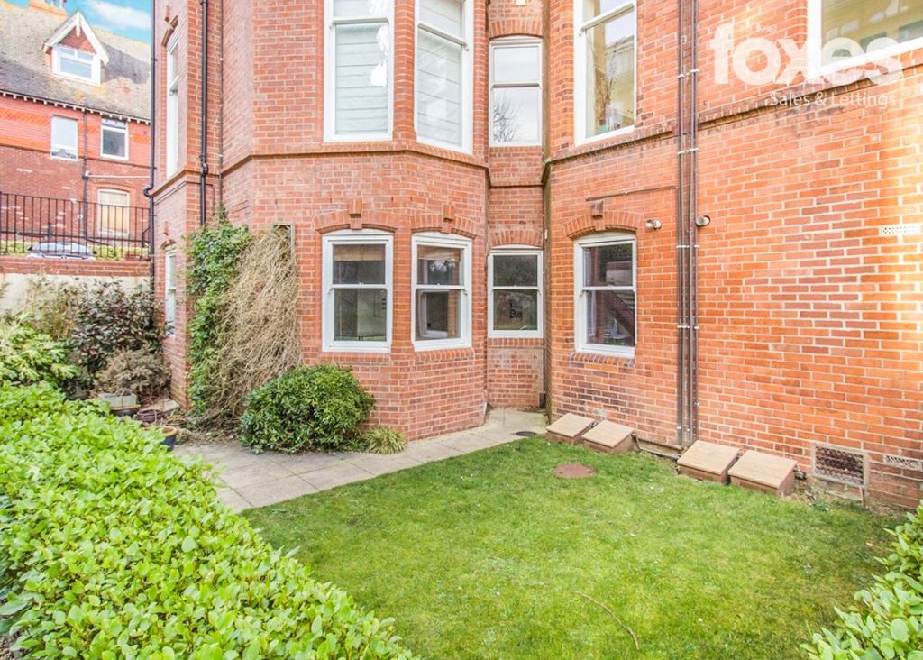 Property photo 2 of 16 2363412