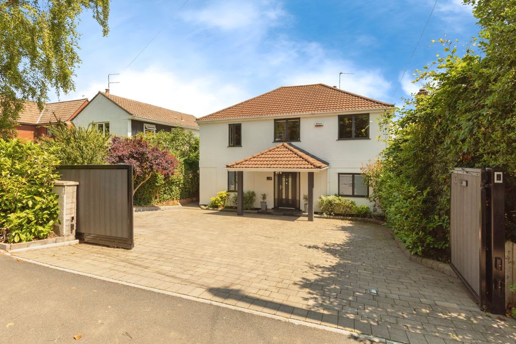 Property photo 1 of 20