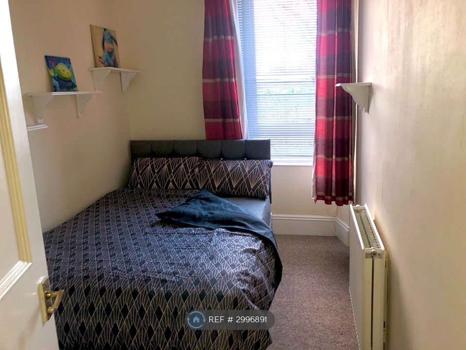 Property photo 2 of 13 Bedroom One