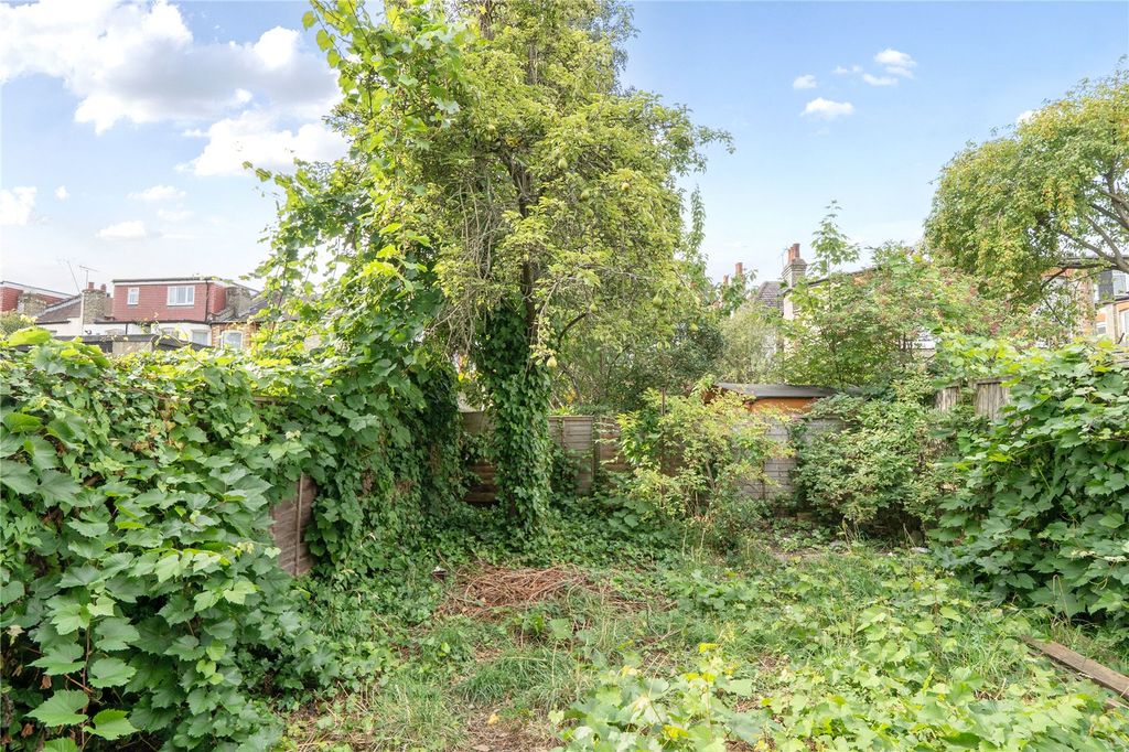 Property photo 2 of 11 Picture No. 07