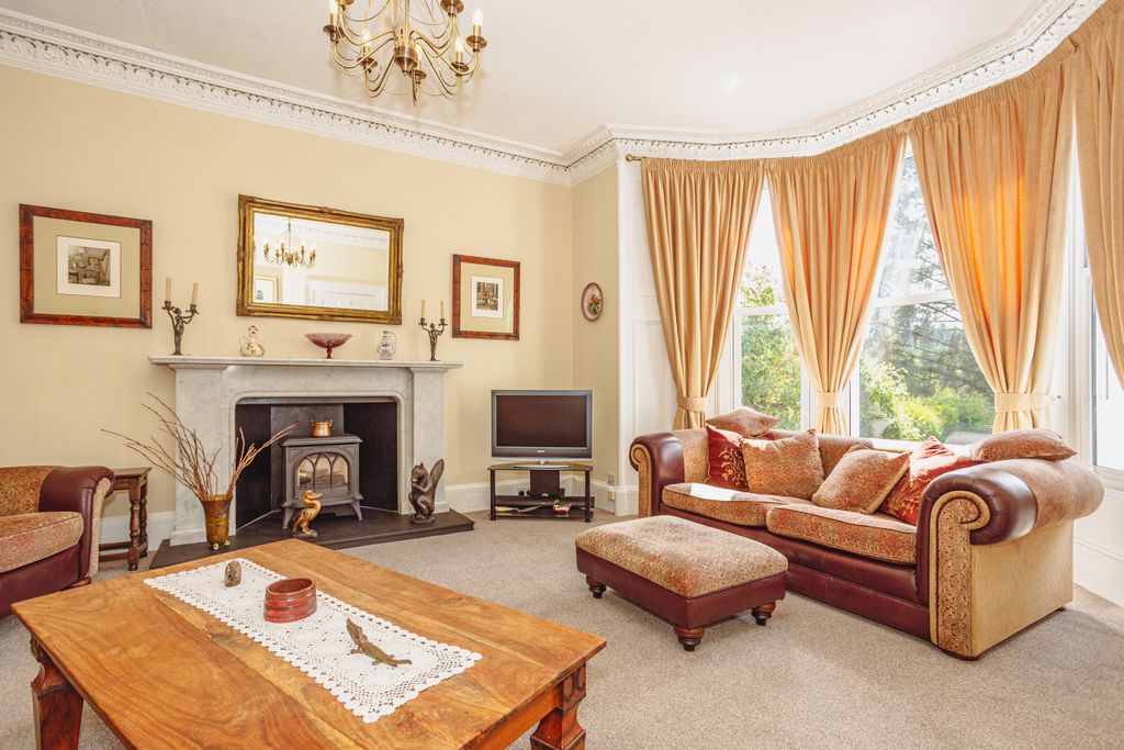 Property photo 2 of 61 Living Room