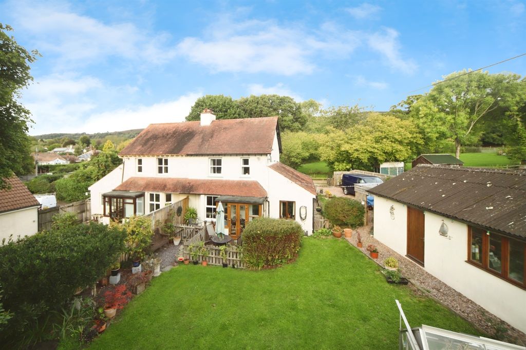 Property photo 3 of 17