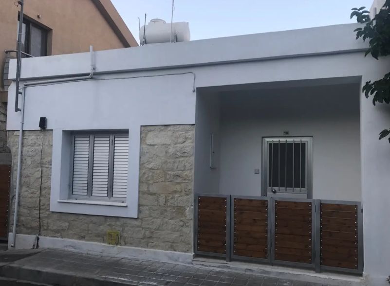 Property photo 1 of 6