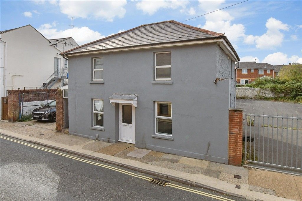 Property photo 1 of 12 External (Web)