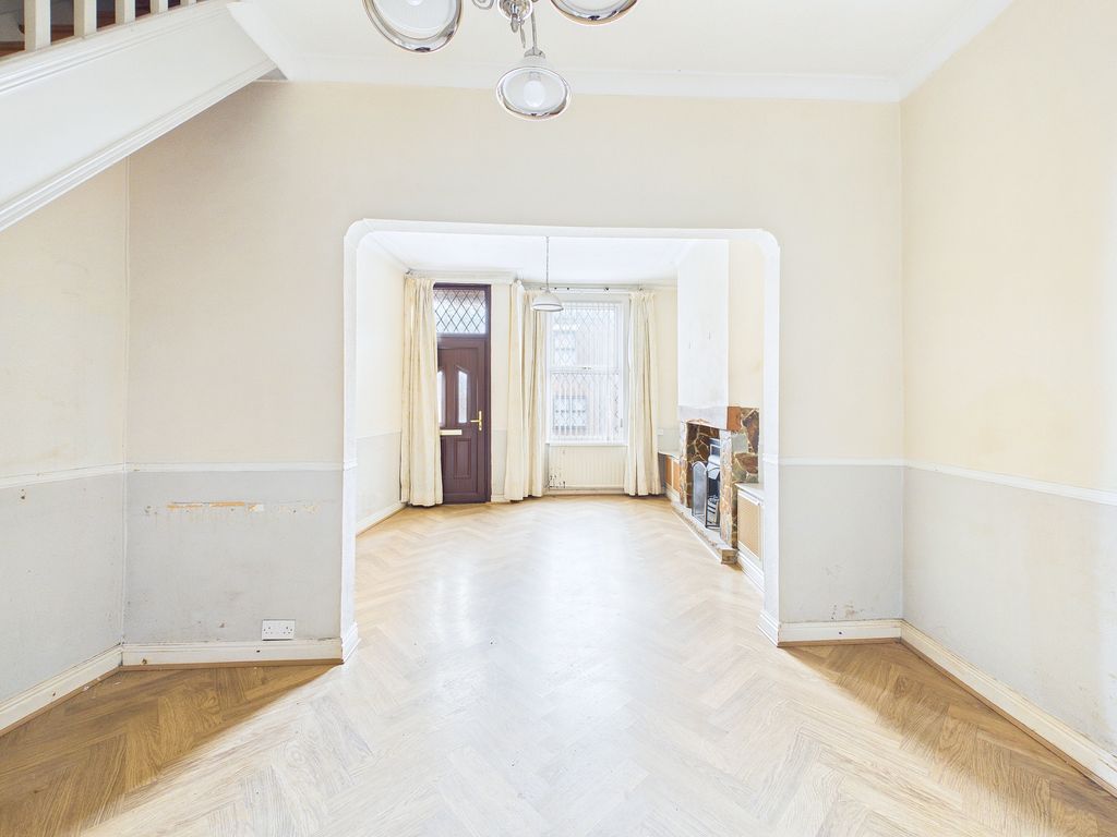Property photo 2 of 24