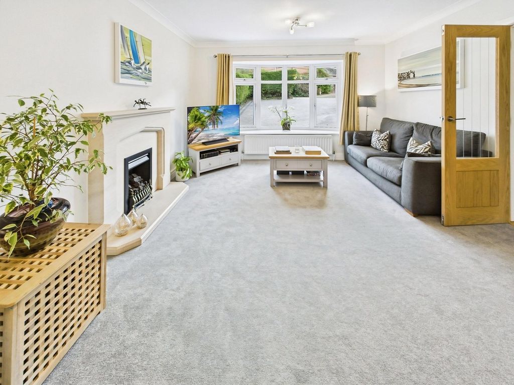 Property photo 3 of 21