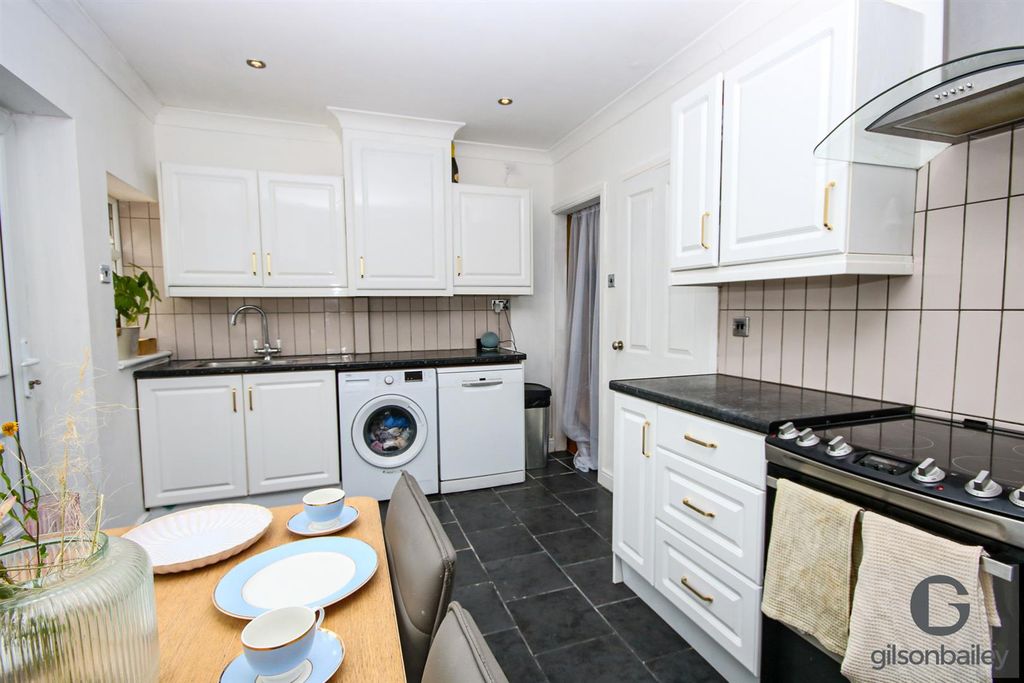 Property photo 2 of 18 Img_1730-2.Jpg
