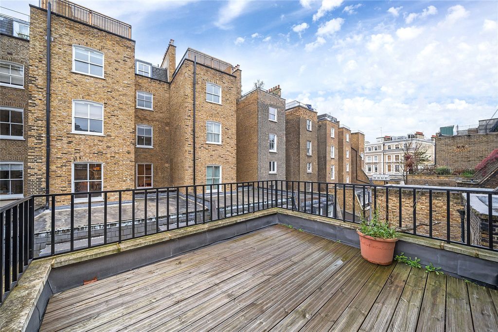 Property photo 2 of 17 Picture No. 02