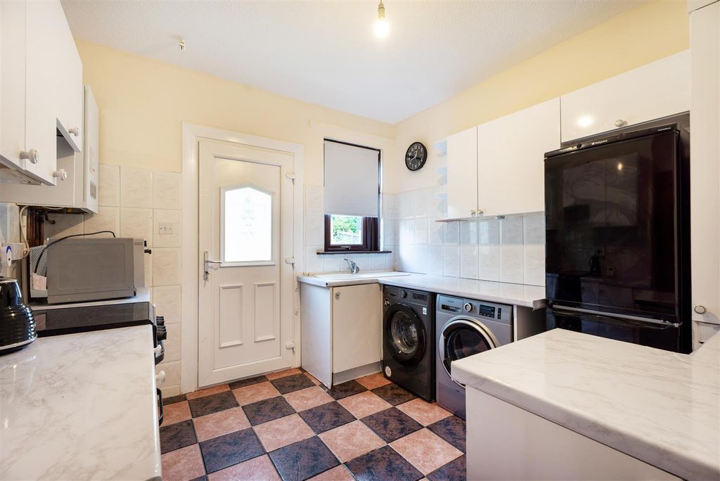 Property photo 3 of 13 58Wgeorgest-07.Jpg