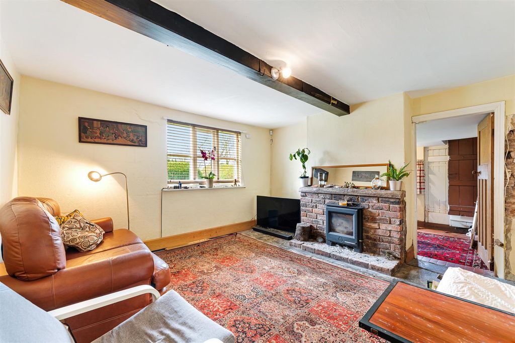 Property photo 3 of 29 Sitting Room