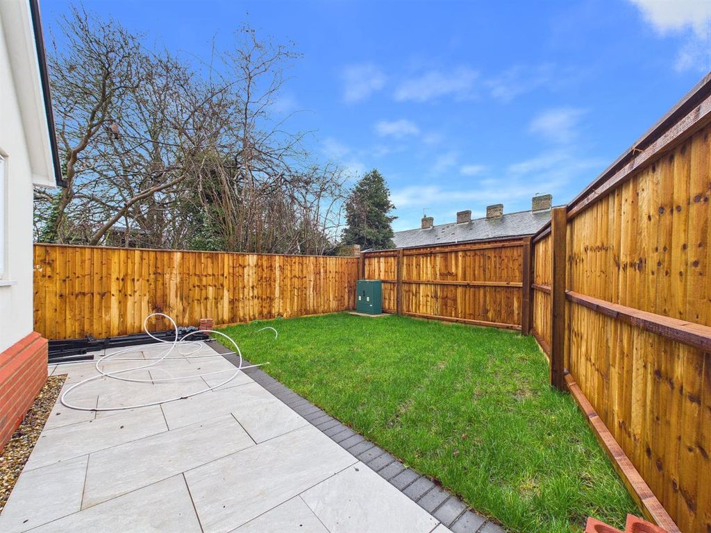 Property photo 3 of 11 11.Jpeg