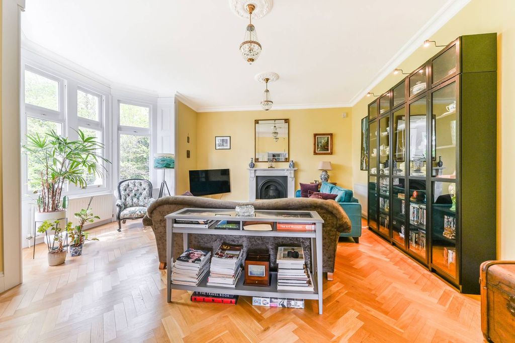 Property photo 1 of 25