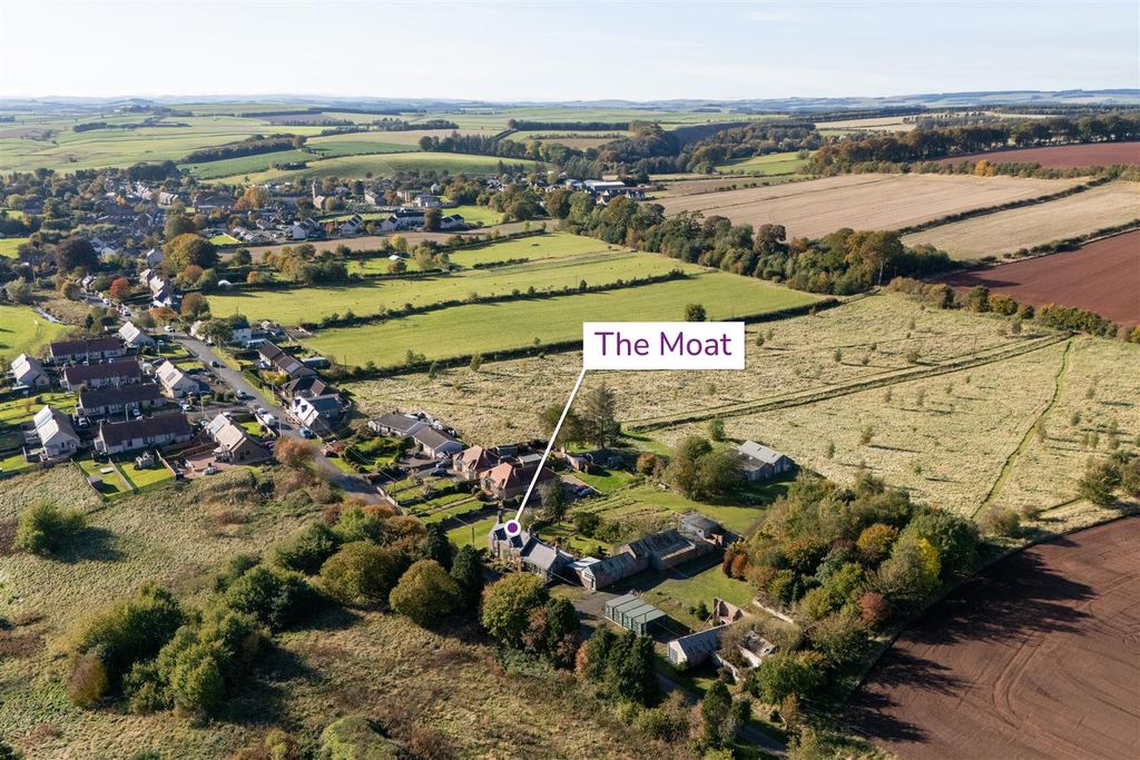 Property photo 2 of 32 The_Moat-01.Jpg