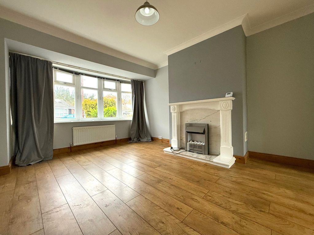 Property photo 3 of 18 Photograph 3