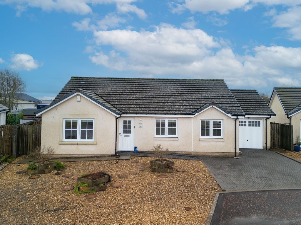 Property photo 2 of 31