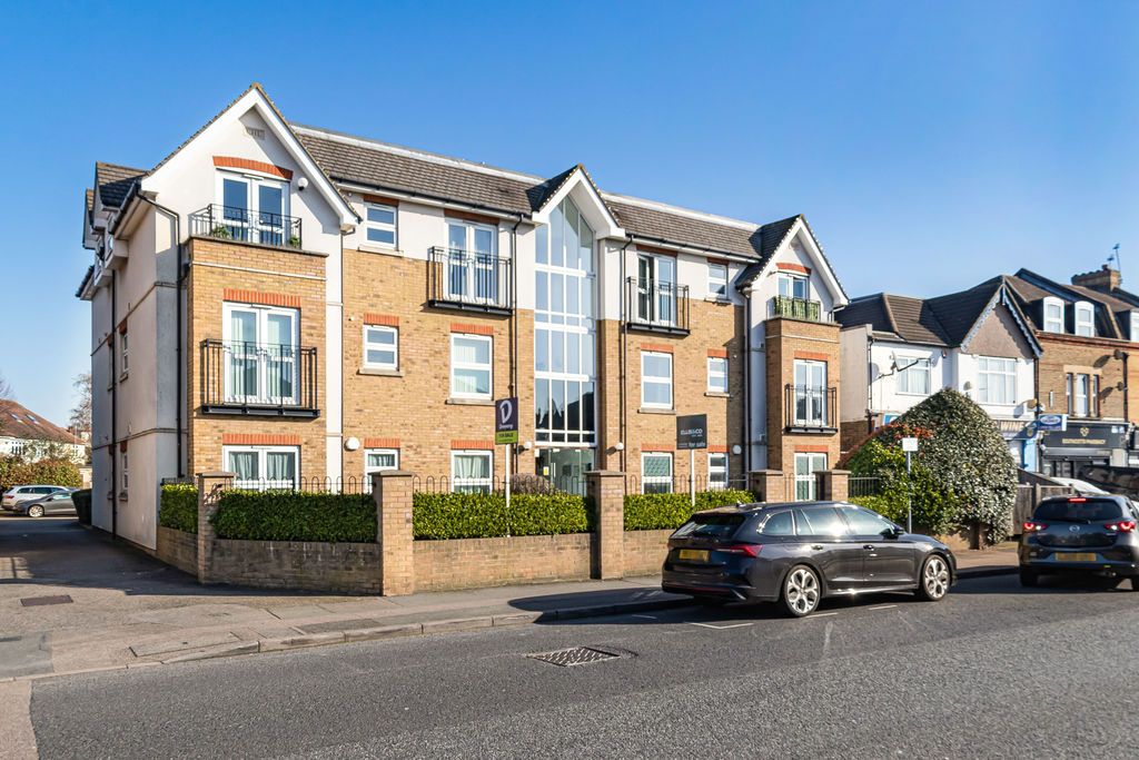 Property photo 1 of 18 External