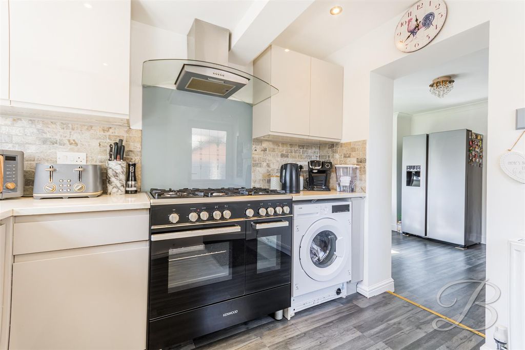 Property photo 2 of 33 Ccltd-5.Jpg