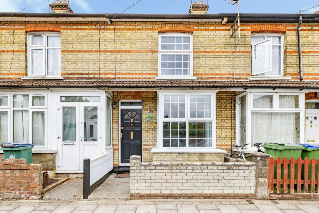 Property photo 1 of 18