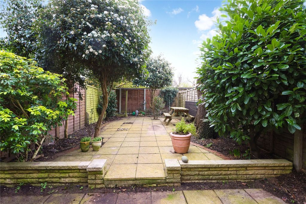 Property photo 1 of 12 Picture No. 23