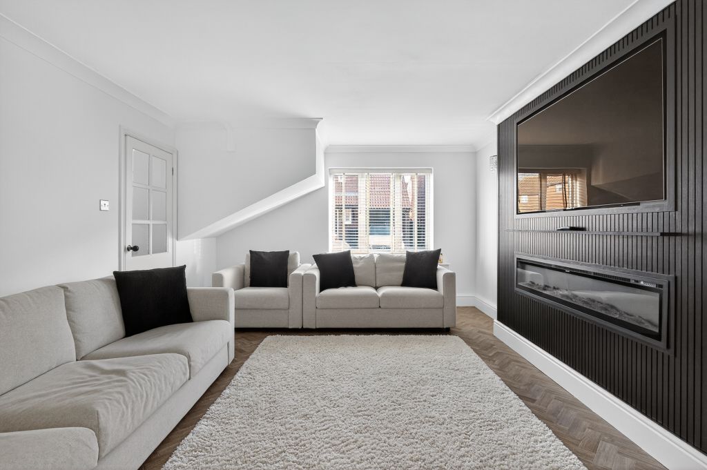 Property photo 3 of 20