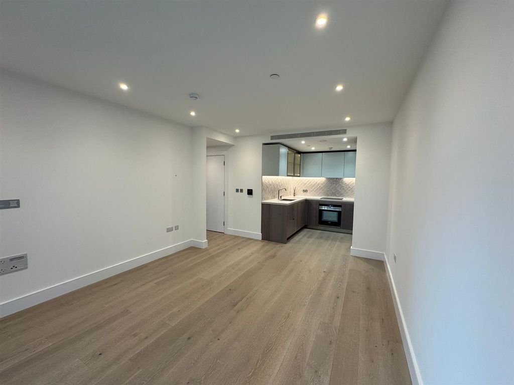 Property photo 3 of 12 Whatsapp Image 2025-10-16 At 09.15.42 (1).Jpeg