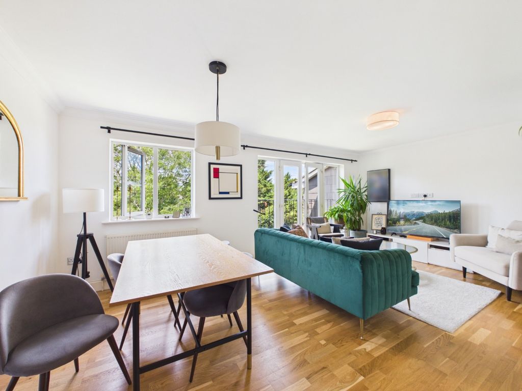 Property photo 2 of 11 5160543