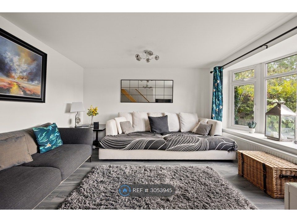 Property photo 1 of 31