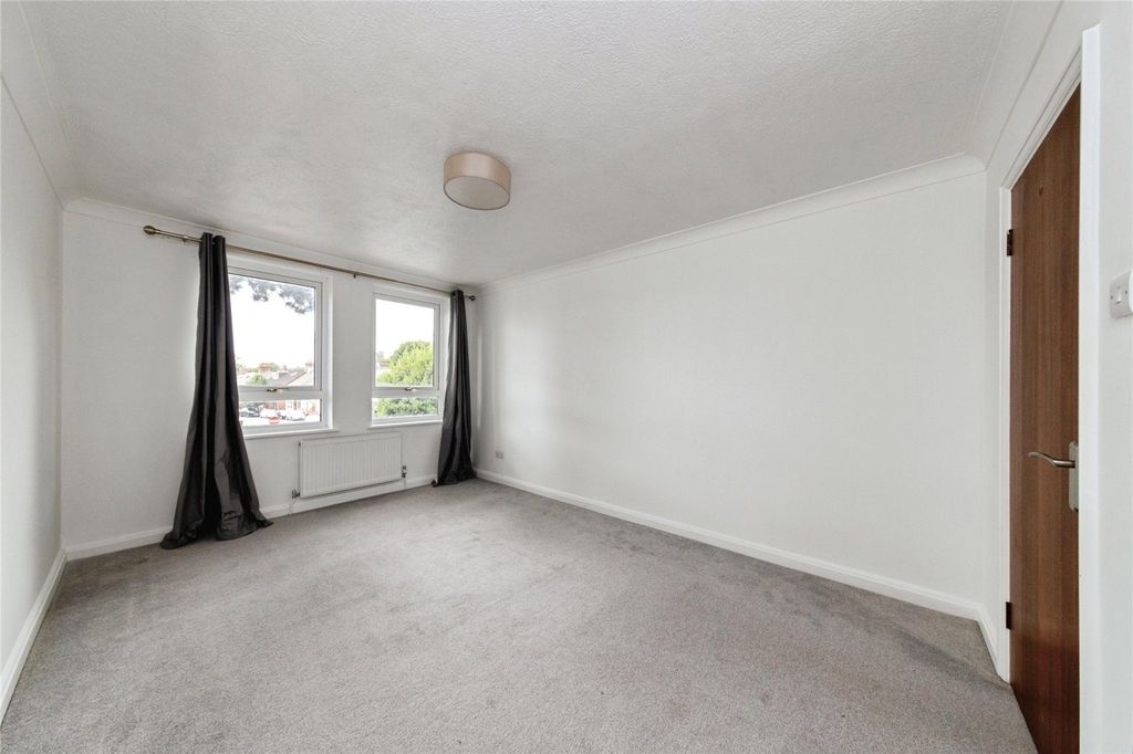 Property photo 2 of 14 Picture No. 07