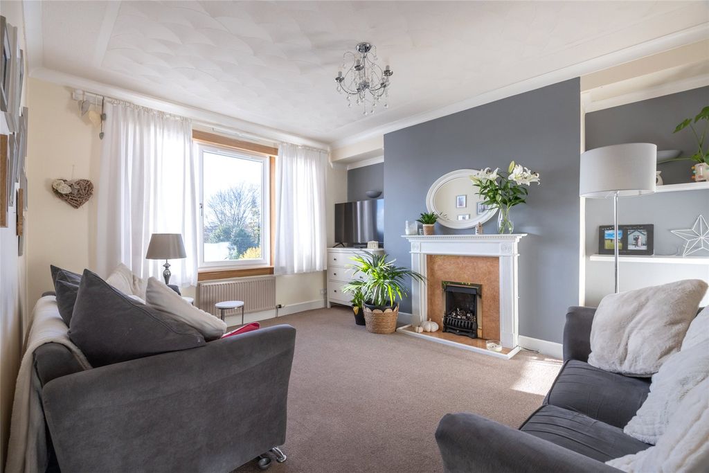 Property photo 2 of 24 Picture No. 05