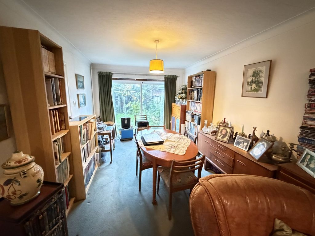 Property photo 3 of 11