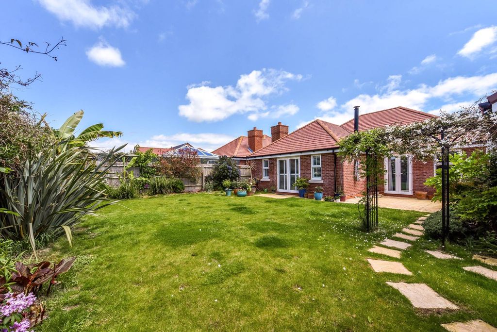Property photo 1 of 19