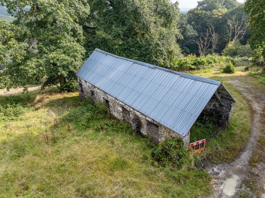 Property photo 2 of 9