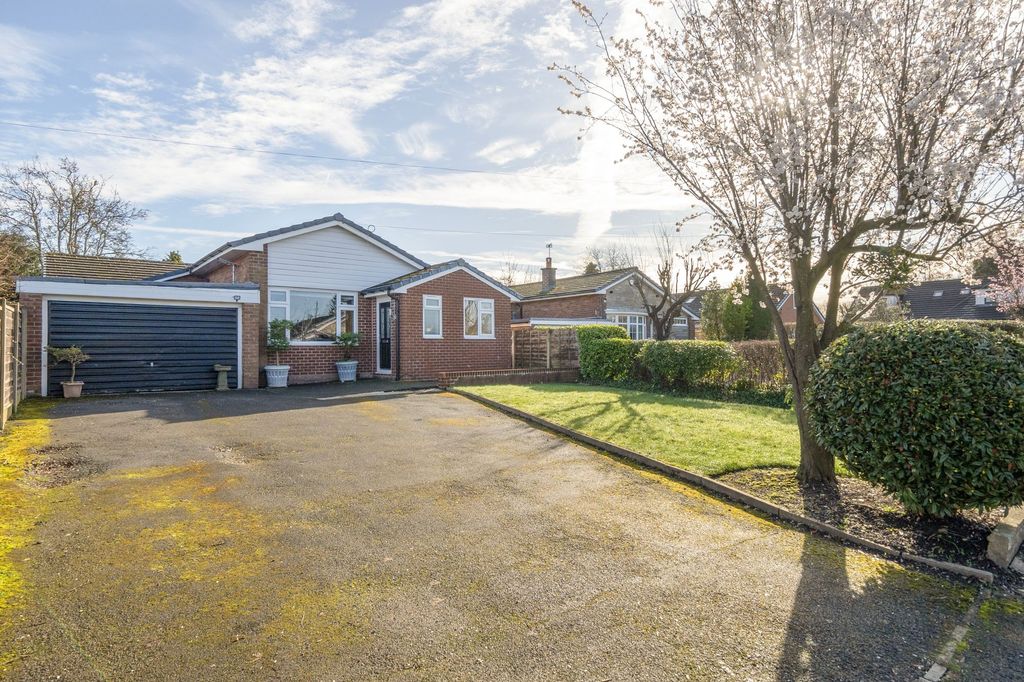 Property photo 1 of 25