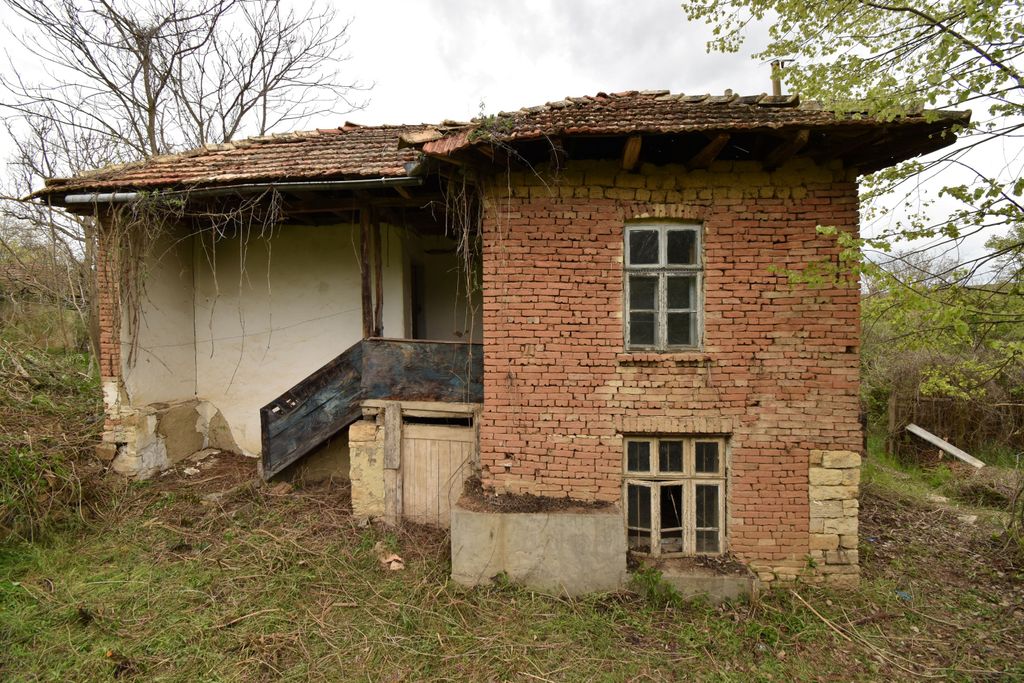 Property photo 1 of 7