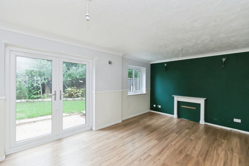 Property photo 2 of 15 Pbox-Img.Jpg