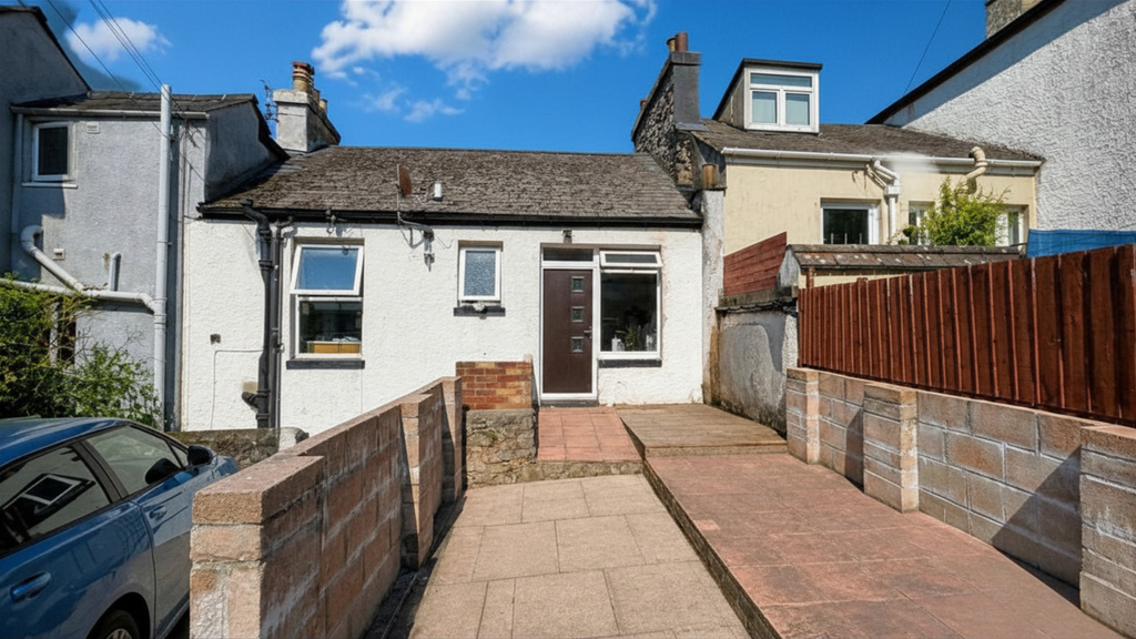 Property photo 1 of 9