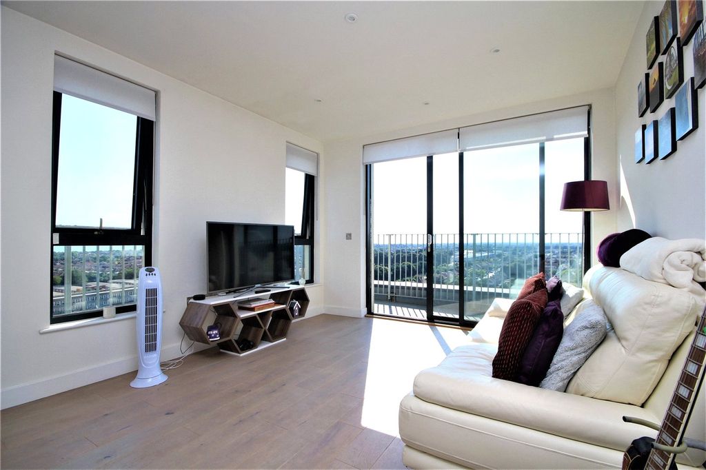 Property photo 2 of 14 Picture No. 04