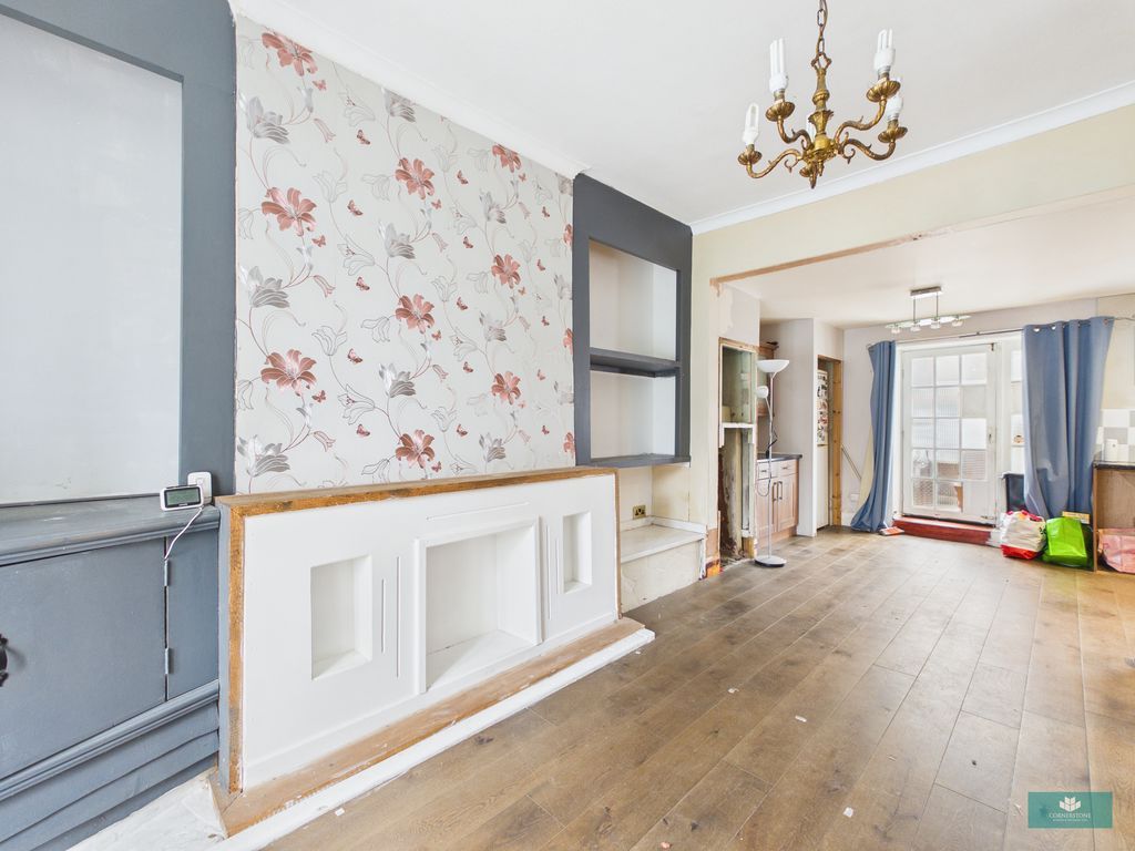 Property photo 2 of 12 Photo 6