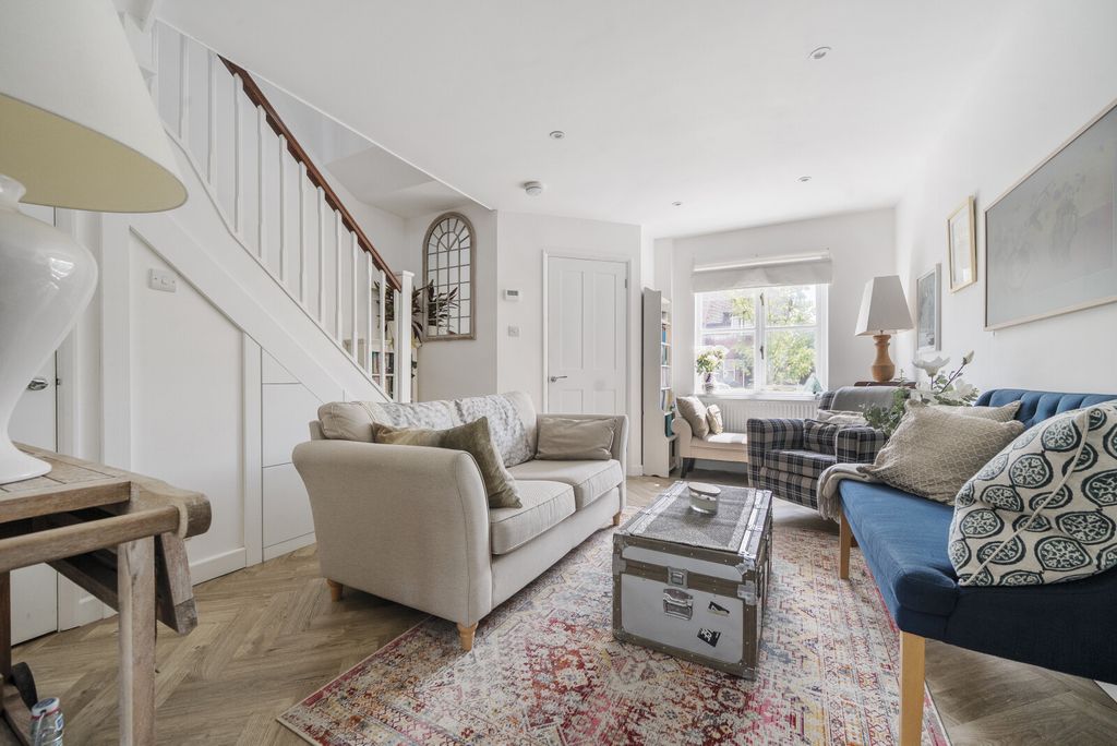 Property photo 3 of 20 1299152-19-68385c...