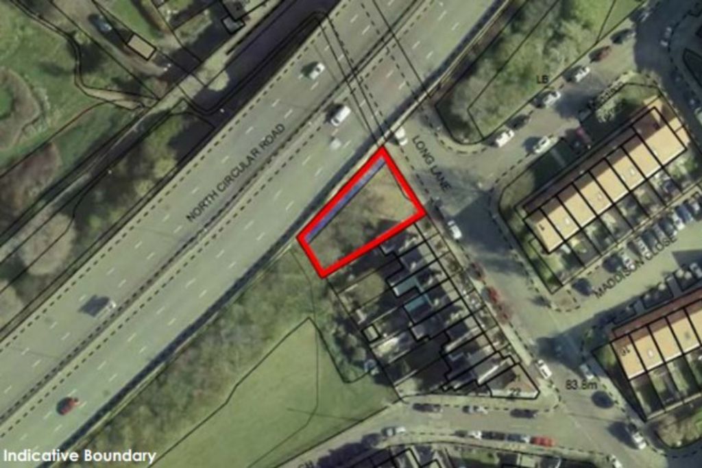 Property photo 1 of 2 Land At 286 Long Lane, Finchley, London N2 8Jp